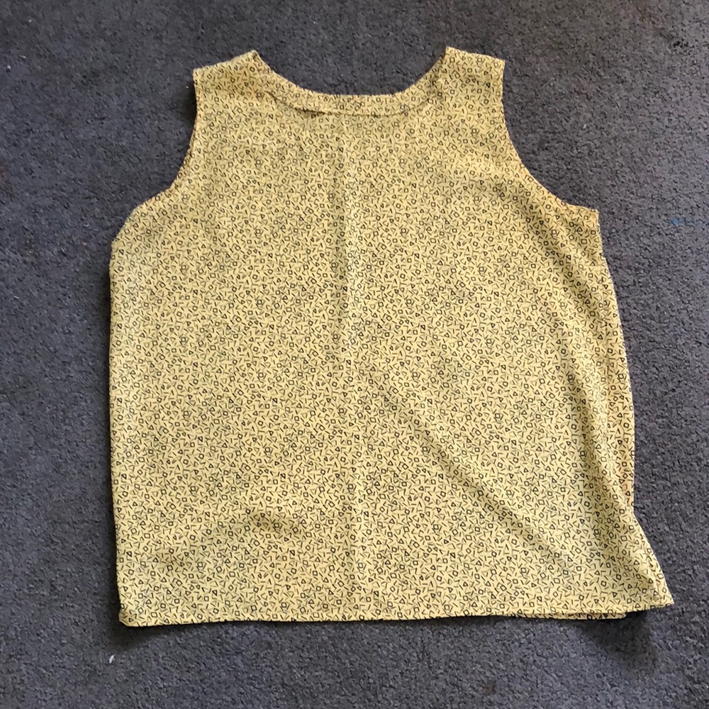 Yellow tank top with geometric pattern